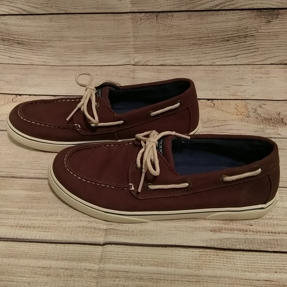 Sperry top sider boat shoes
